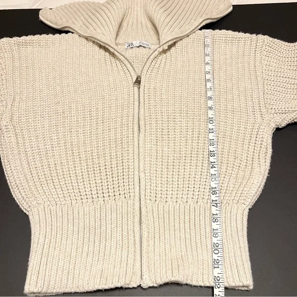 Zara high neck zipp up cardigan sweater, high neck chunky knit, cream, size M - Picture 4 of 11